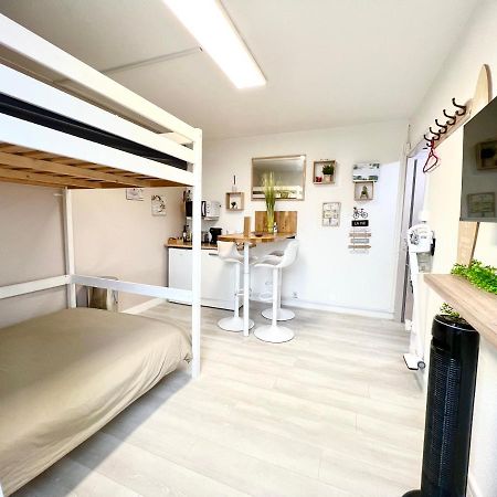 Studio Cosy Bali 1 A 4 Pers Porte Du Futuroscope Chasseneuil-du-Poitou Exterior foto